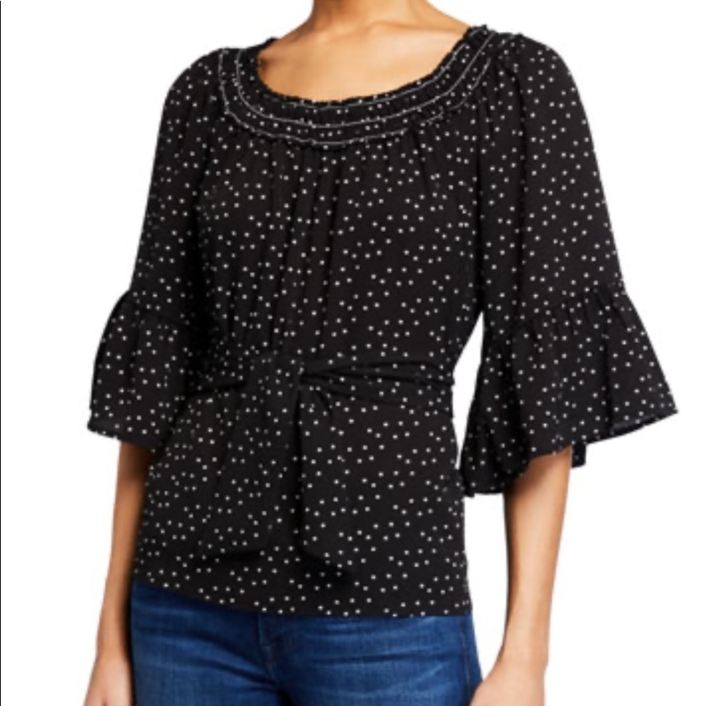 Woman’s Max Studio Blouse